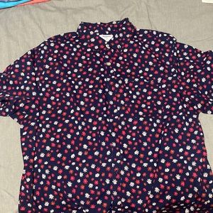 Old navy short sleeve button down floral print. XXL